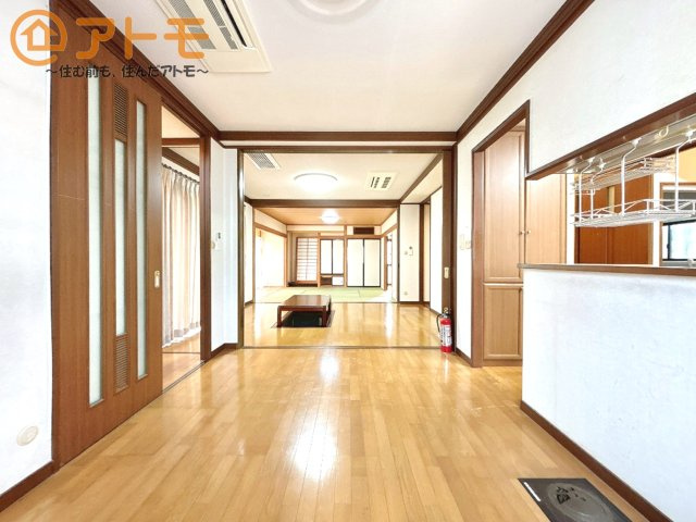 【居間・リビング】 | 藤枝市岡部町内谷　中古戸建