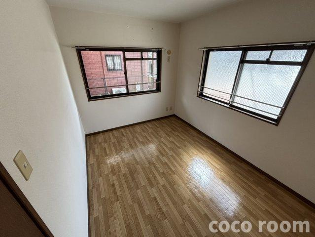 シャルメの洋室