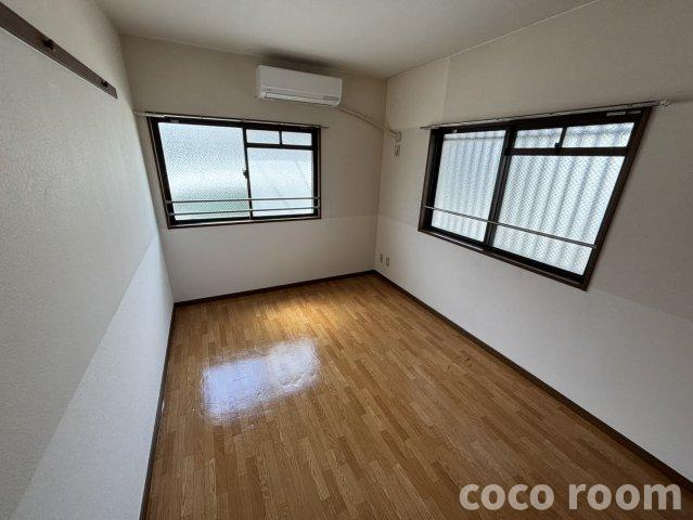 シャルメの洋室