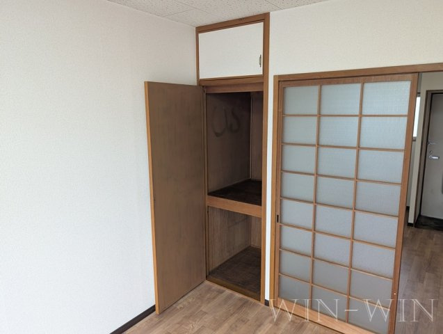 パークサイド西小鷹野 Ⅱの収納
