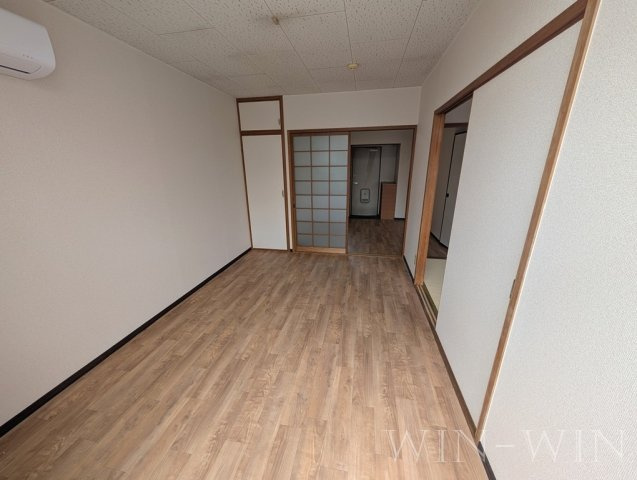 パークサイド西小鷹野 Ⅱの居間・リビング