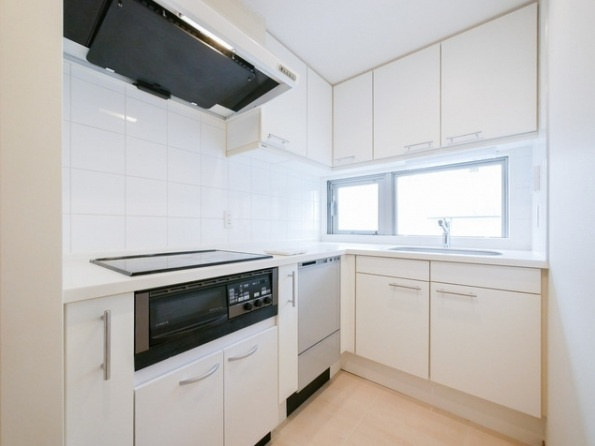 港区赤坂６丁目の賃貸マンションのキッチン