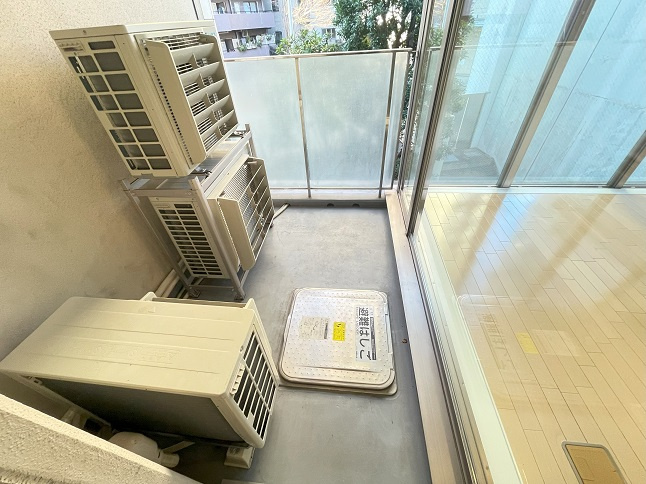 港区赤坂６丁目の賃貸マンションのバルコニー