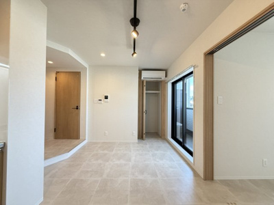 【居間・リビング】 | Royal Maison 城東