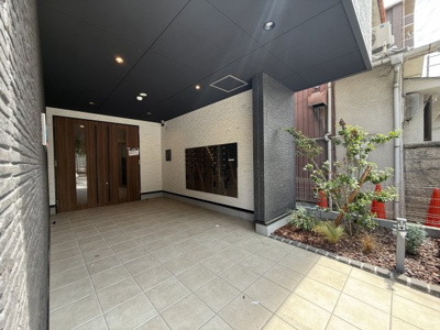 【エントランス】 | Royal Maison 城東