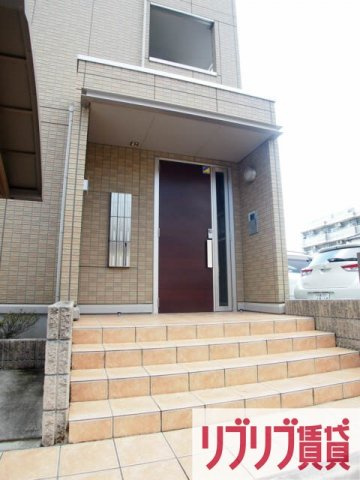 エターナルセンチュリー伍番館のエントランス