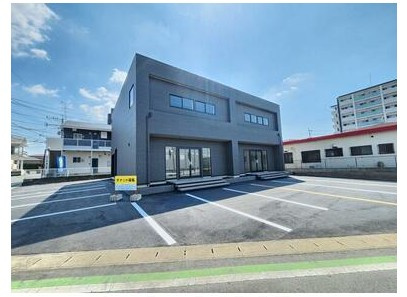 プレミアータⅨの駐車場