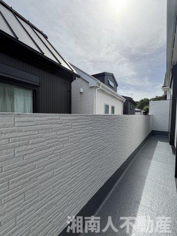 茅ヶ崎市松が丘1丁目　新築戸建のバルコニー|バルコニー付きです