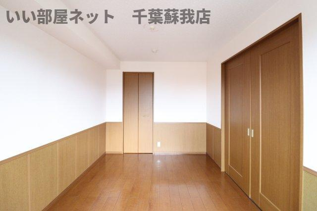 メルヴェイユ　Cの寝室|広くて明るい寝室