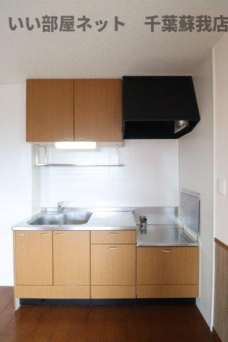 メルヴェイユ　Cのキッチン|コンパクトなキッチンで掃除もラクラク