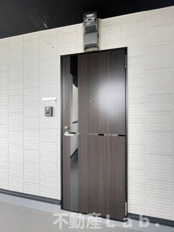 メゾンクレール野口のエントランス