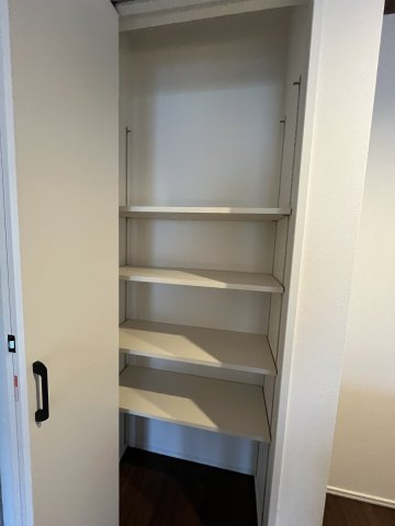 長津田みなみ台7丁目戸建の収納