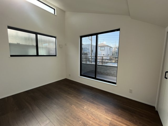 長津田みなみ台7丁目戸建の洋室