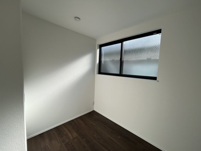 長津田みなみ台7丁目戸建の洋室