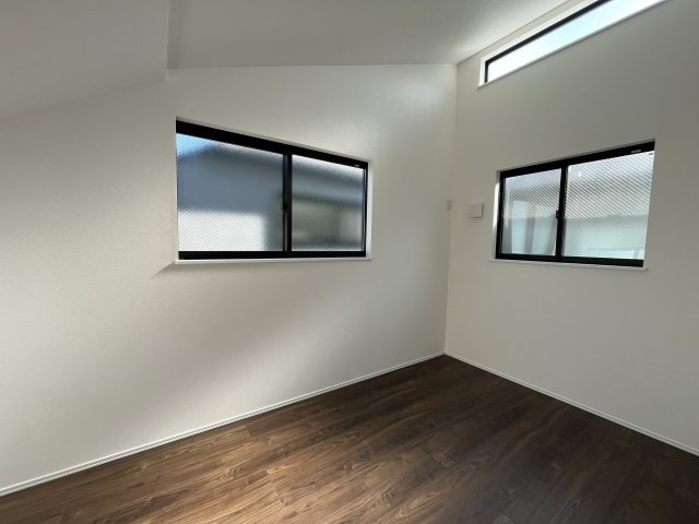 長津田みなみ台7丁目戸建の洋室