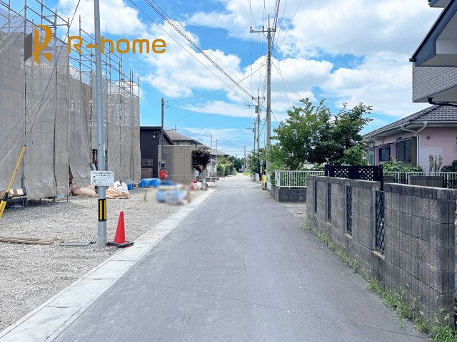 水戸市酒門町第16　新築戸建て　14号棟の前面道路含む現地写真|周辺環境も併せて案内致します♪
閑静な住宅地で笑顔あふれる新生活！
ぜひ現地へお越しください♪