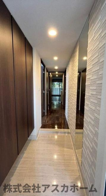 シティテラス横濱仲町台弐番館の玄関