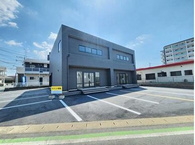 プレミアータⅨの駐車場