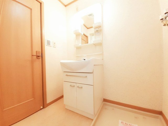 エンブレム・タウンＡの洗面所