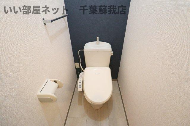 アルカディア　Ⅵの駐車場|車をお持ちの方に嬉しい駐車場付きの物件です