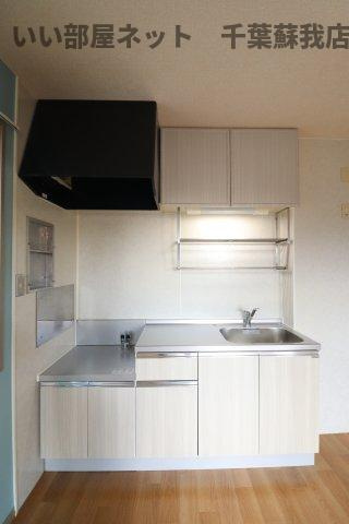 アルカディア　Ⅵのキッチン|コンパクトなキッチンで掃除もラクラク