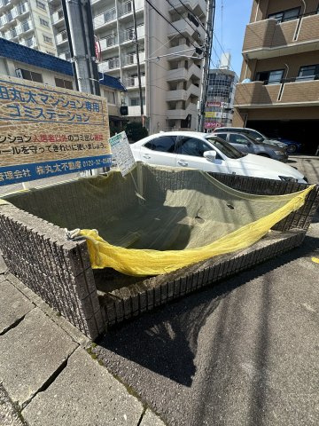 神田丸太マンションの駐車場