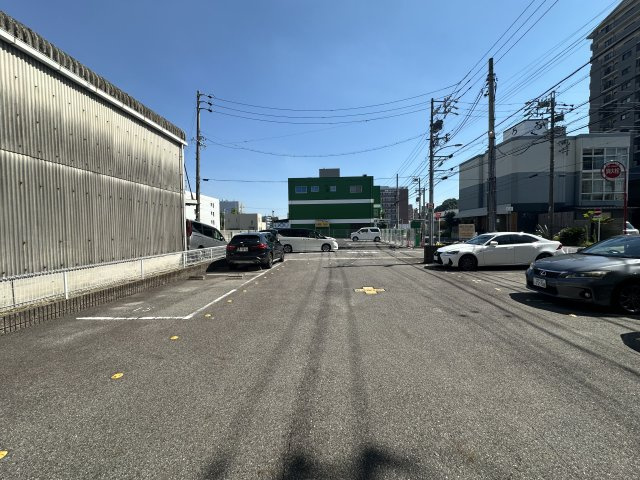 神田丸太マンションの駐車場
