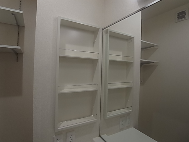 神戸市兵庫区松原通１丁目のアパート