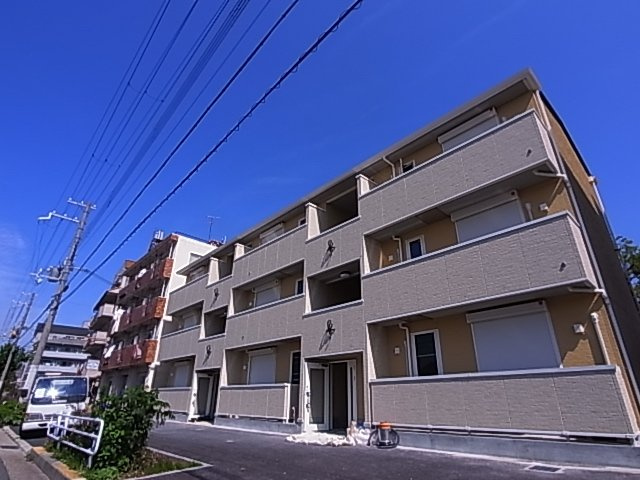 神戸市兵庫区松原通１丁目のアパート