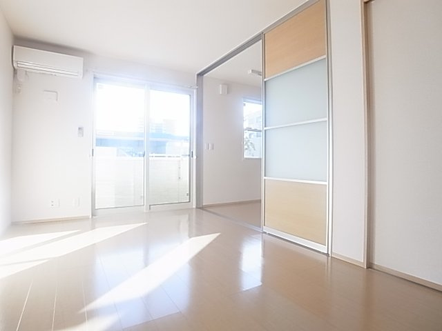 神戸市兵庫区松原通１丁目のアパートの内装|洋室