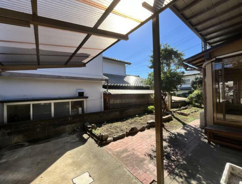 富士市大淵　中古戸建　の駐車場