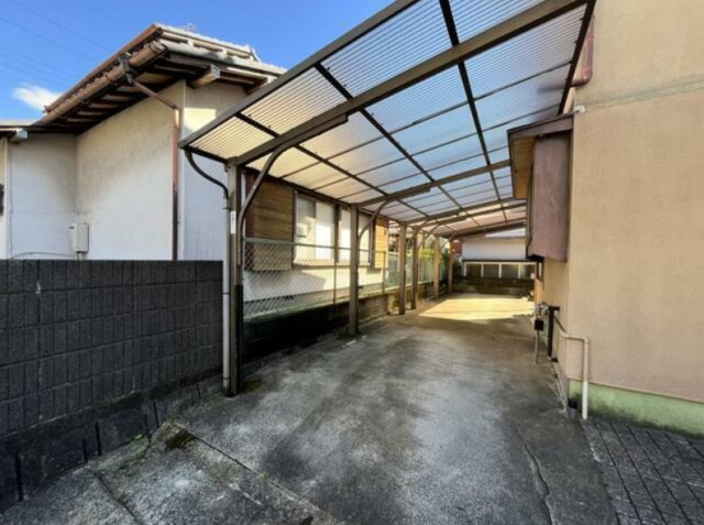 富士市大淵　中古戸建　の駐車場