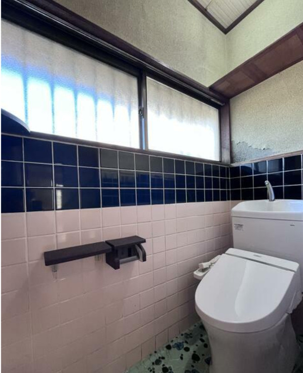 富士市大淵　中古戸建　のトイレ