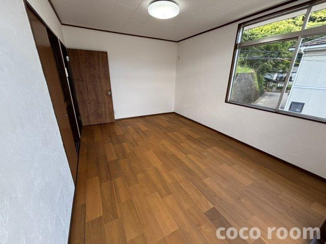藤岡4丁目戸建の洋室