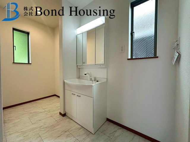 南向きにつき日当たり良好　霞ヶ丘6丁目　全2棟　1号棟