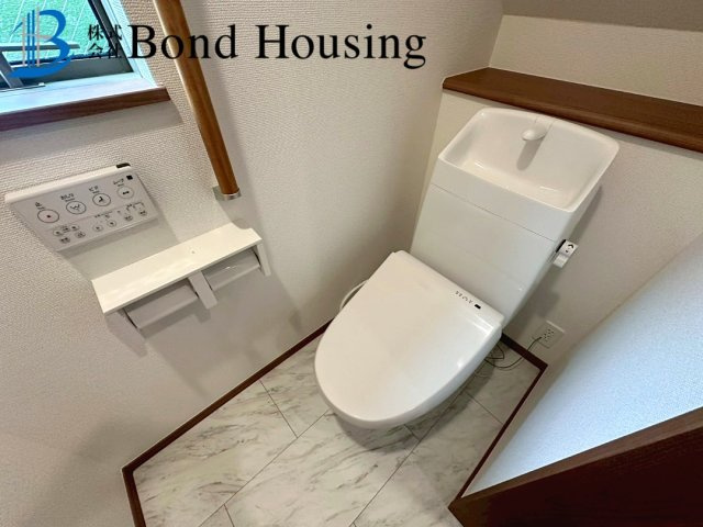 南向きにつき日当たり良好　霞ヶ丘6丁目　全2棟　1号棟