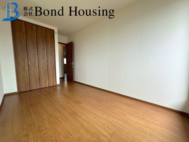 南向きにつき日当たり良好　霞ヶ丘6丁目　全2棟　1号棟