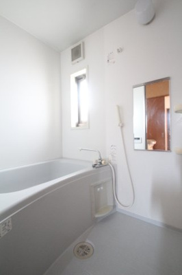 【浴室】 | ヴァルム　レーベンⅢ・Ⅳ | 追い焚き付きです