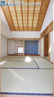 【和室】 | アーバンヒルズ石和リゾート　最上階ペントハウス　145.64ｍ2 | 約8帖の和室