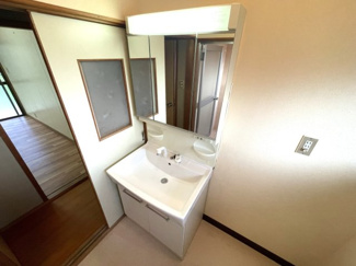 【独立洗面台】