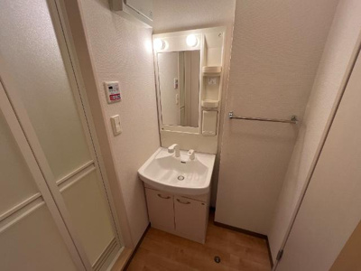 【洗面所】 | シェルル南方 | 洗髪洗面化粧台