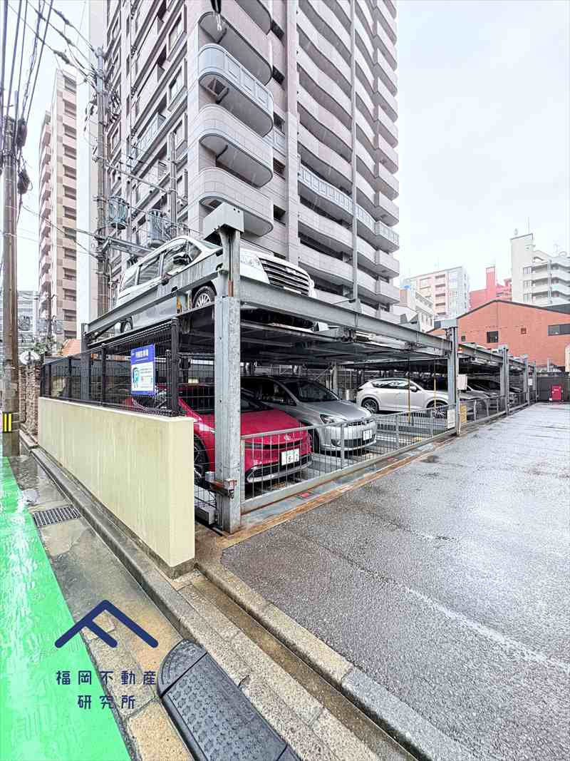 サンリヤン薬院公園の駐車場