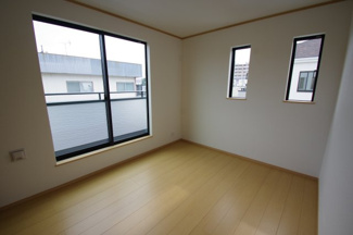 【洋室】 | 【仲介手数料無料！！】府中市四谷4丁目　新築戸建て（全8棟）D号棟　4390万円