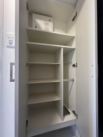【収納】エスリード弁天町桜通レジデンス