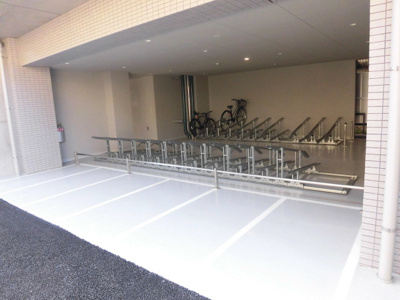【その他共用部分】 | ZOOM中野 | 駐輪場、バイク置場。