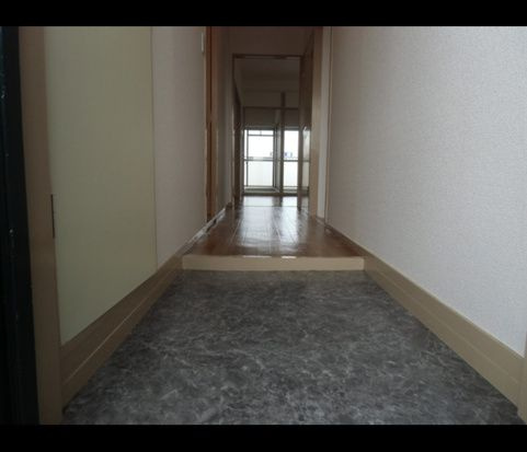 アーバンハイツの玄関|ゆったりとした玄関です