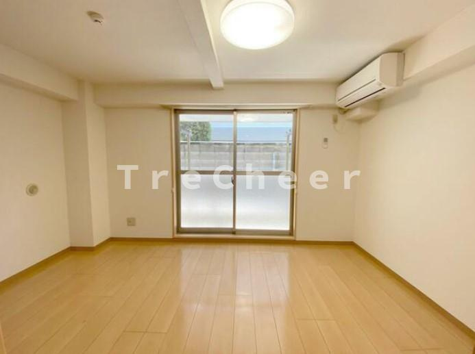 川口プラザＥの居間・リビング