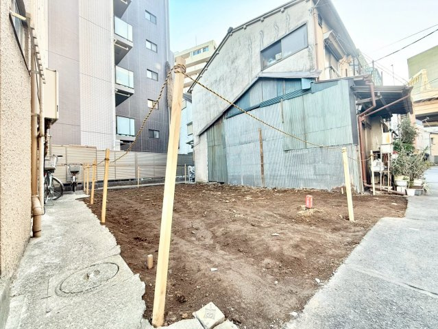 板橋区板橋3丁目　建築条件付き売地の外観|2025.12.28撮影

現地ご見学希望・資料請求などお気軽にお問い合わせ下さい！
03-5990-5201