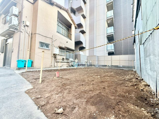 板橋区板橋3丁目　建築条件付き売地の外観|2025.12.28撮影

現地ご見学希望・資料請求などお気軽にお問い合わせ下さい！
03-5990-5201