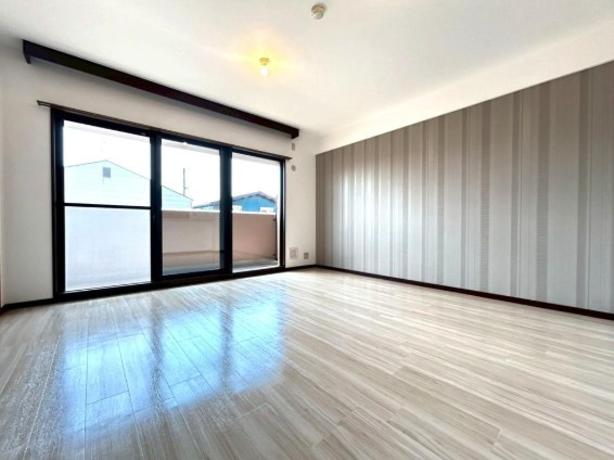 ライオンズマンション伏見の洋室